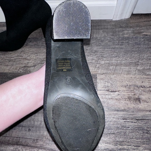 Black Heel Boots - Picture 3 of 7